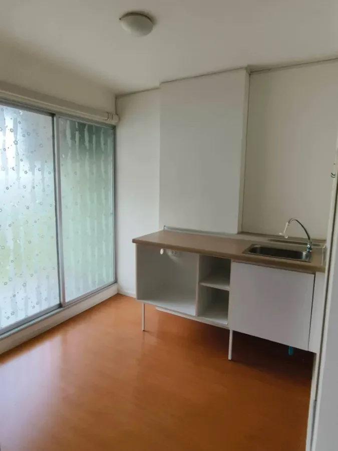 For rent: Lumpini Chonburi condo, ready to move in, separate room, comes with an outside balcony. Don't miss out, book now!