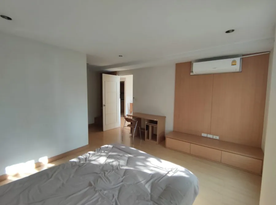ให้เช่า คอนโด เดอะ บางกอก สุขุมวิท 61 ชั้น 5 วิวดี 2 ห้องนอนขนาดใหญ่ เดินทางสะดวก จองเลย!