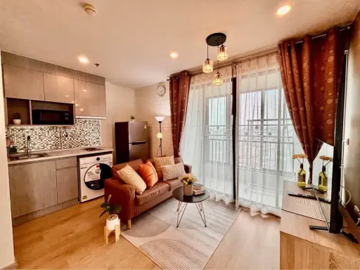 For sale or rent: Ideo Sathorn-Tha Phra, quiet corner room, not crowded, empty room, people who like to decorate their rooms must not miss it.