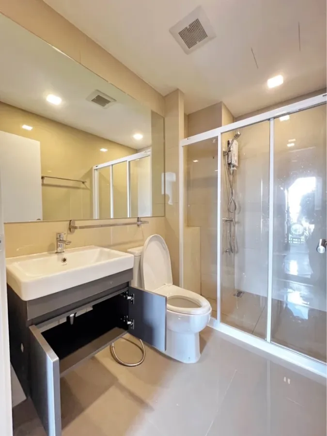 ขาย MODIZ Sukhumvit 50 ห้องสวย พร้อมอยู่ เฟอร์นิเจอร์และเครื่องใช้ไฟฟ้าครบ หิ้วกระเป๋าเข้าอยู่ได้ทันที