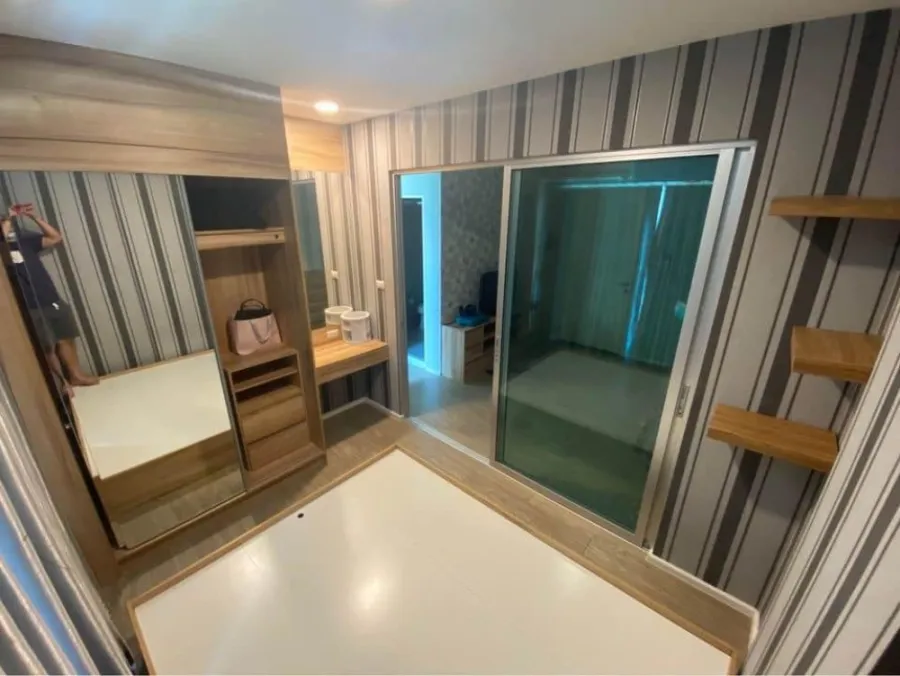 Sell / rent Don Mueang, The Terminal, new room, quiet atmosphere. Stick to wallpaper. Nice to live. Book now. Hurry up.