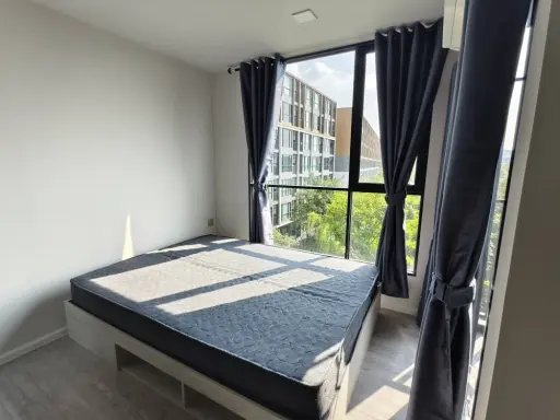 Condo for rent at Atmoz Tropicana Bangna. Nice, well-partitioned unit with clear zone divisions. Book now, don't wait!