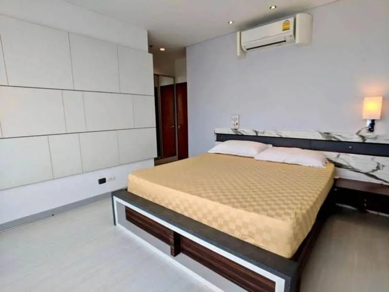 ให้เช่า วิลล่า สาทร 2ห้องนอน 3ห้องน้ำ 105 ตรม. ตกแต่งภายในห้องสวยงามหรูหรามาก อย่าช้า รีบย้ายเลย