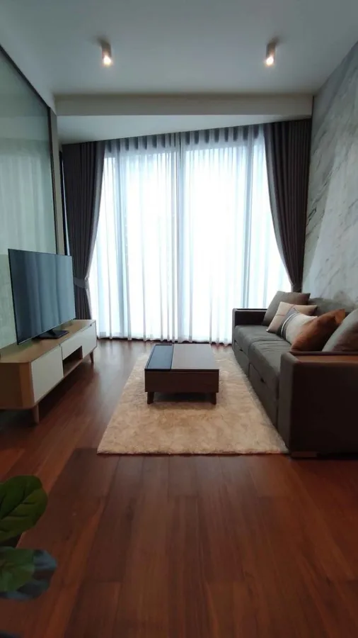 The Estelle PhromPhong ชั้น 9 ห้องตกแต่ง Fully Furnished กว้างสุดๆ ดีแบบนี้ไม่จองพลาดมากน้า