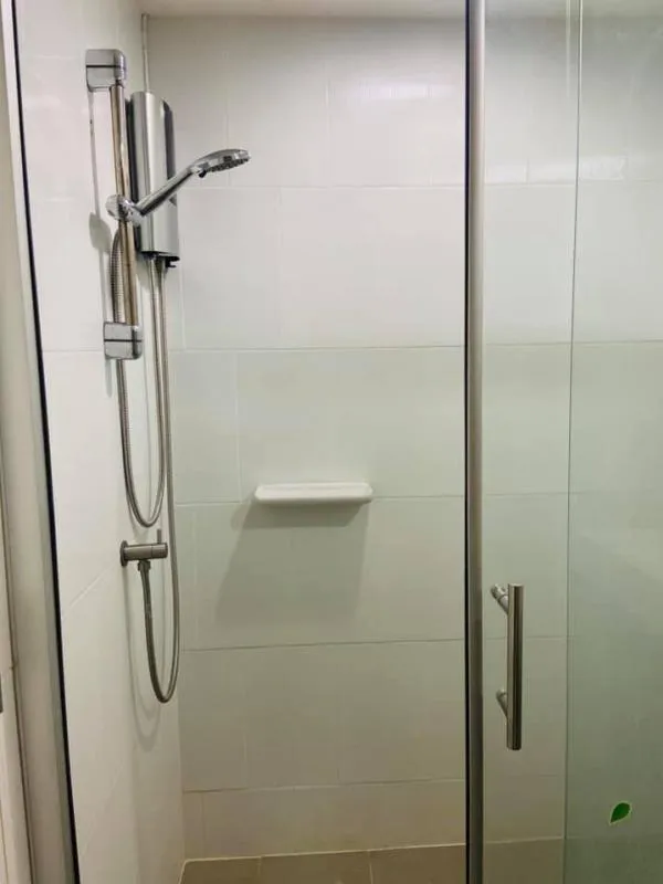 For rent ยู ดีไลท์ แอท ตลาดพลู สเตชั่น ห้องใหม่ ไม่เคยปล่อยเช่าจ้า ราคาดีมาก แถมวิวสระปังๆ จองด่วนๆ