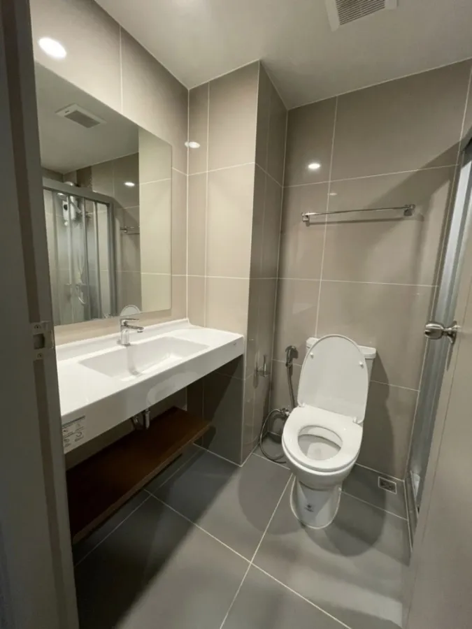 Condo for rent Ideo Ratchada-Sutthisan. room ready Decorated in gray-white tones has a height of 14th floor north
