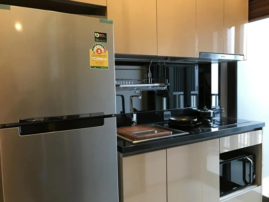 ให้เช่า The Line Sukhumvit 71 ชั้น 19 วิวเมือง ตกแต่งครบ เตียง Queen Size นอนสบายสุดๆ สนใจ จองเลย