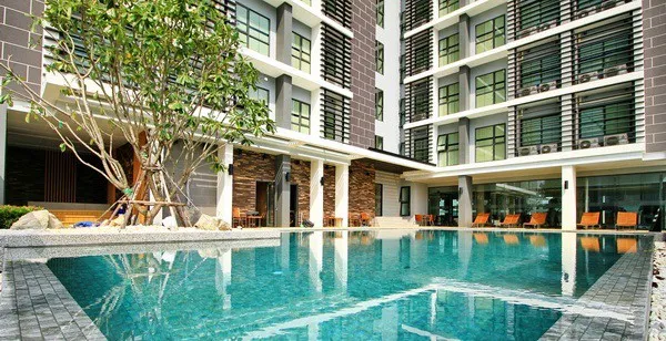 Rhythm Asoke 2 For rent ห้อง Studio 23 sqm ชั้น 28 วิวไม่บล็อค มาพร้อมสิ่งอำนวยความสะดวกครบ จองเลย