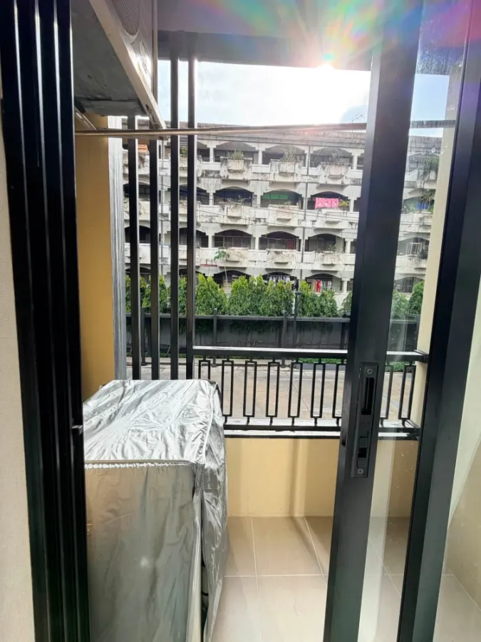 Plum Condo Saphanmai Station for rent. Beautiful room, partitioned into separate areas, fully furnished. Book now!