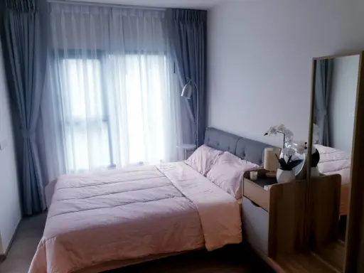 ให้เช่า Condo The Base เพชรบุรี-ทองหล่อ ห้องหัวมุม ได้ความเป็นส่วนตัว สะดวกครบจบที่เดียว รีบมาจองเลย