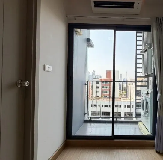 For rent: Ideo Sukhumvit 93, 8th floor, fully furnished unit. Very comfortable and ready to move in. Book now! Don't miss out! Act fast!