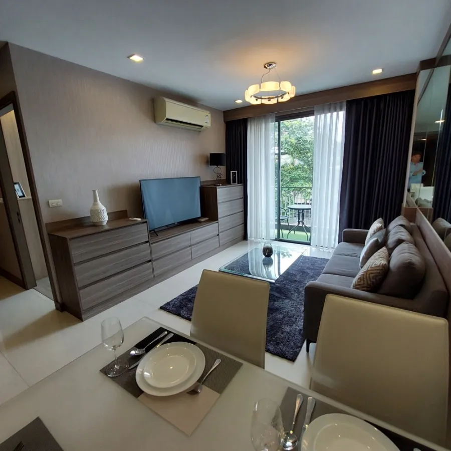 Condo for rent, Trapezo Sukhumvit 16, fully furnished, ready to move in, well built-in, hurry and reserve before you miss the opportunity.