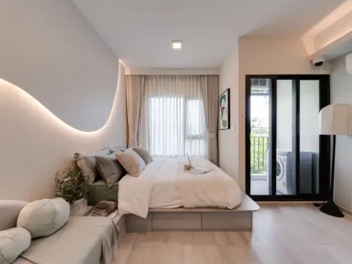Selling down payment, Cobb Ratchada-Rama 9, 3rd floor, not very high, fully decorated room, convenient transportation, don't just look. images