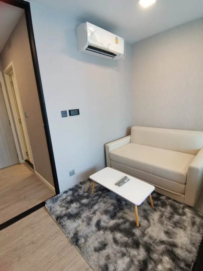 For rent, Kev Eva, 6th floor, new room, unboxed, fully decorated, can carry the bag and move in right away, book now, hurry up.
