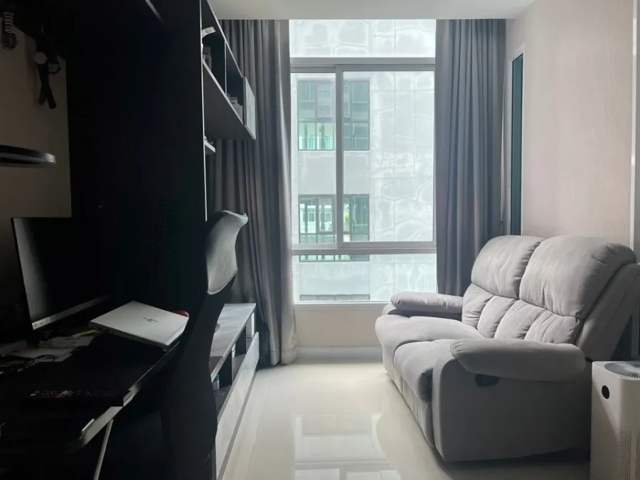 Condo for sale, rent, The Sky Sukhumvit, 8th floor, corner room, not crowded, comfortable room, can't reserve anymore.