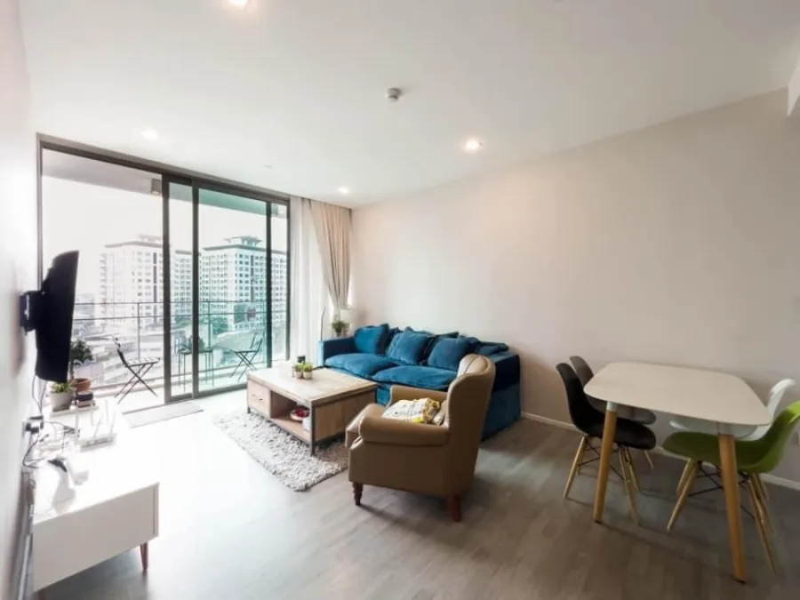 ขาย ให้เช่าThe room 69 ชั้น 10 วิวรถไฟฟ้า ห้องกว้างสุดๆ โซฟาน่านั่ง ที่นอนน่านอน ไม่จองไม่ได้แล้ว