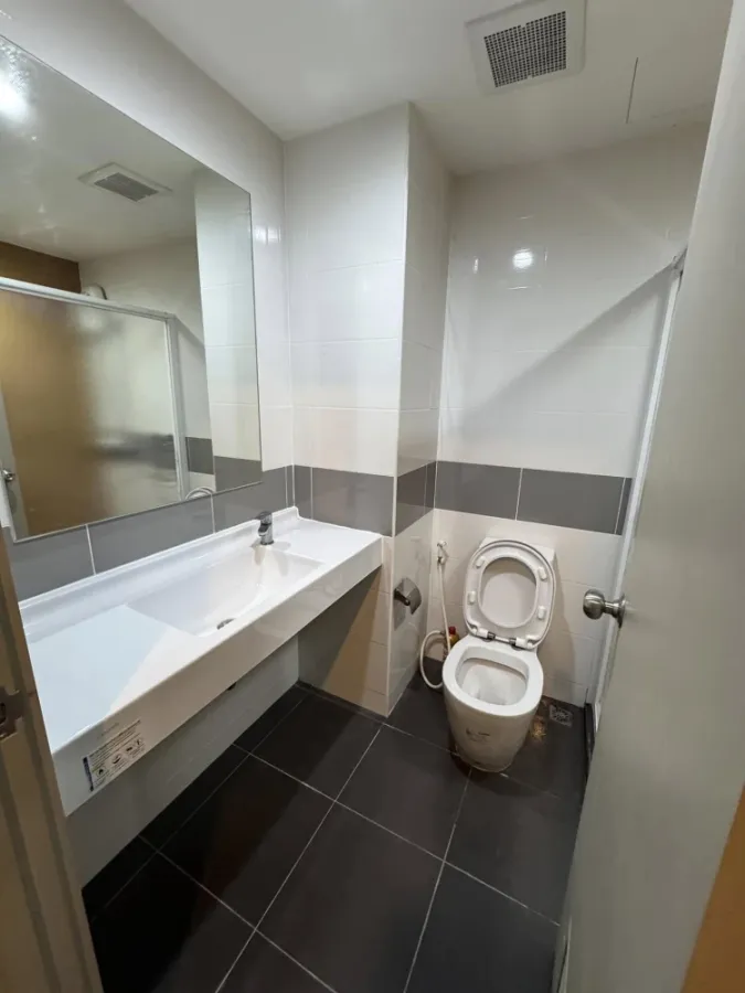 For rent Rich Park @ Chao Phraya, available at an affordable price, fully furnished + electrical appliances, ready to move in