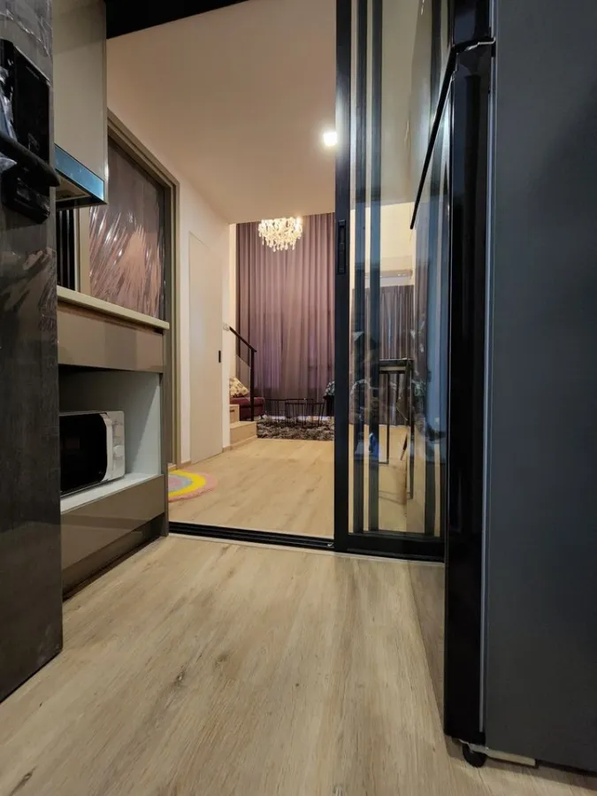 ให้เช่า The Rich Rama 9 - Srinakarin ห้อง Duplex 36 ตร.ม. ตกแต่งสวย พร้อมเข้าอยู่ จองเลย