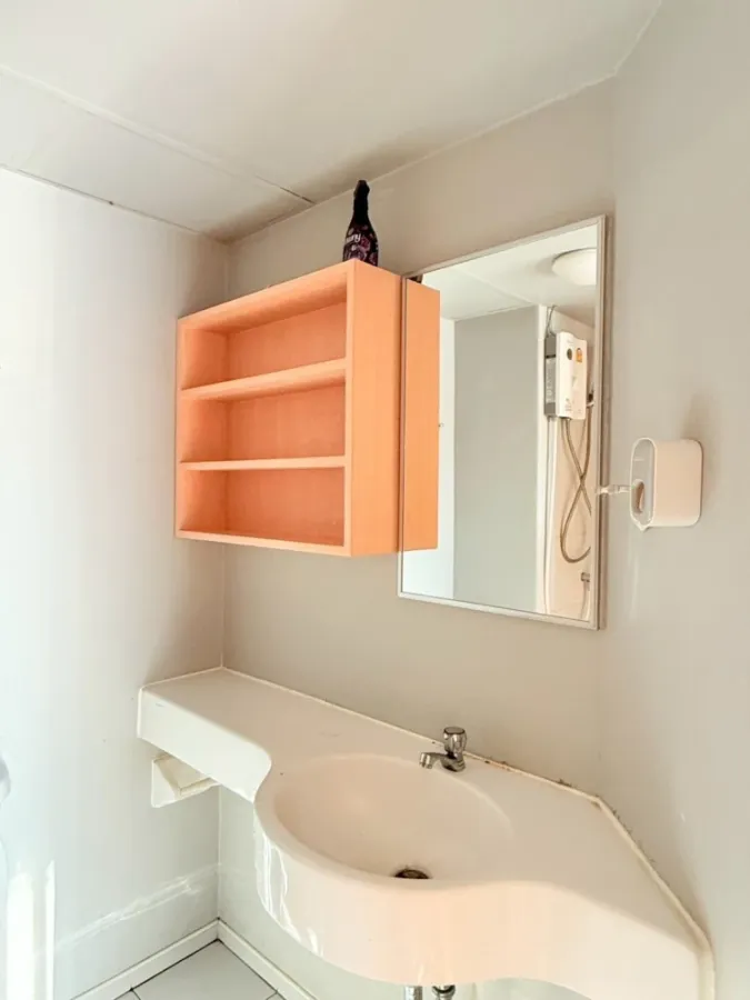 For rent Lumpini Condotown Chonburi - Sukhumvit, 6th floor, partitioned room, fully furnished, reserve now.