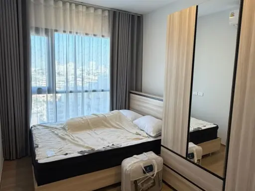 For rent: Chapter One Spark Charan, a modern-style condo on the 9th floor (auspicious number), north-facing, with good ventilation and a comfortable t images
