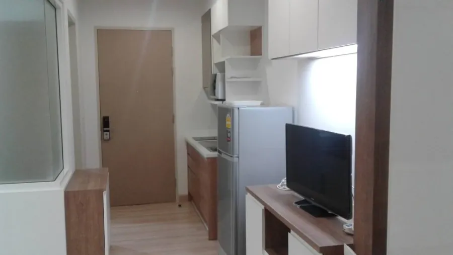 For rent!! Condo The Hotel Service, 15th floor, fully furnished, just bring your bags and move in. Don't miss out!!