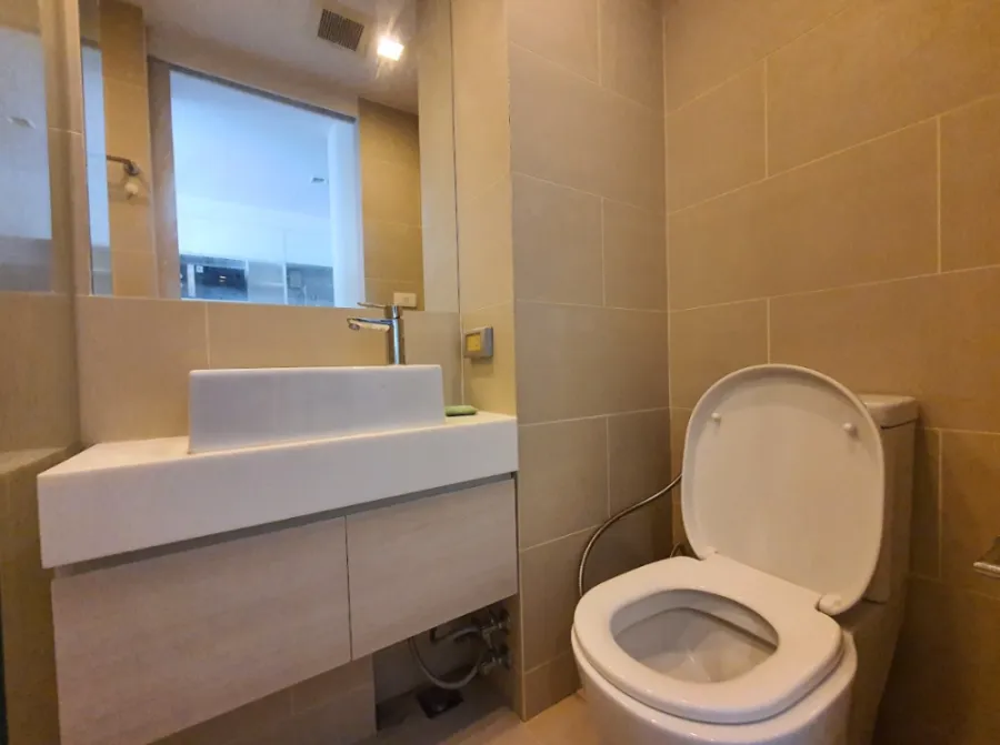 For rent, Double Lake Condominium, fully furnished, good location, convenient travel, don't wait.