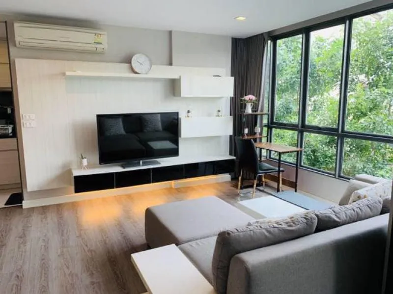 เช่า/ขาย the room sukhumvit 40 ห้องมุม ส่วนตัวมากค่ะ ตกแต่งสวยน่าอยู่ ทิศดีห้องร่ม เฟอร์ครบ รีบเลย