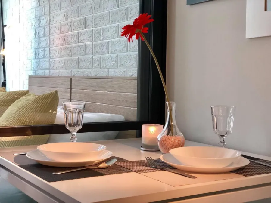 For rent sale urgently!! Condo Unio Sukhumvit 72 Pool View Near BTS Bearing Hurry up to book!!