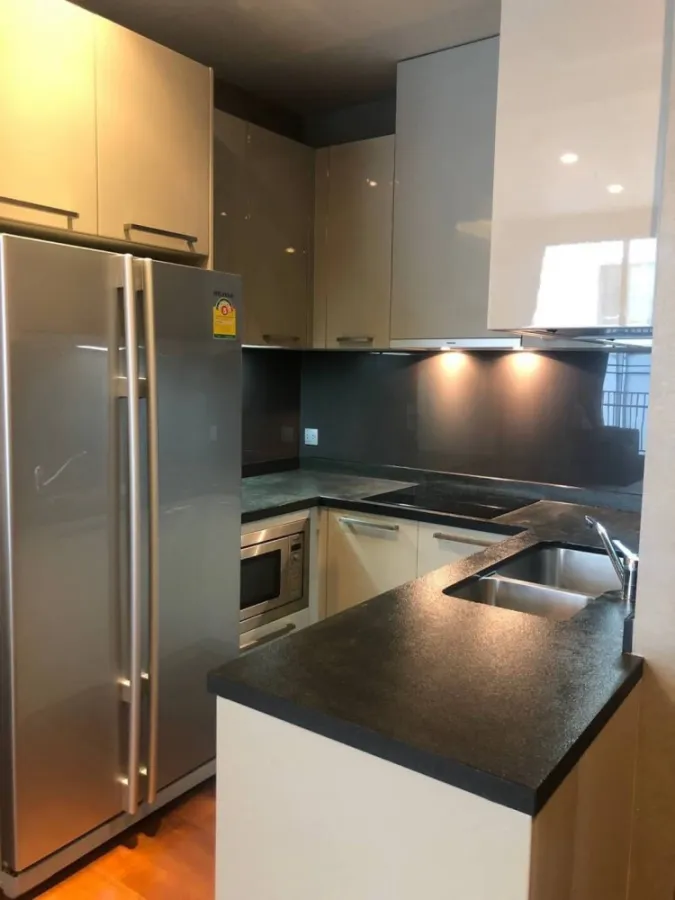 Rent / sell quattro by sansiri, prime location with furniture and tight central area, don't miss it.