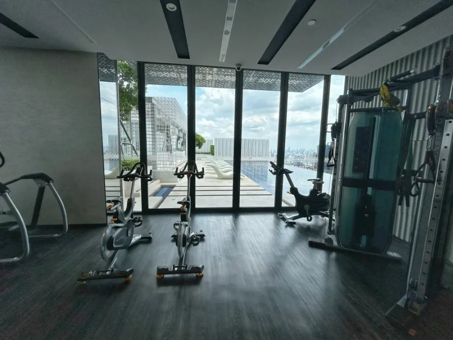 Urgently for rent: Life Ladprao, 15th floor, open view, garden view, large balcony, complete here, good like this, hurry and reserve now.