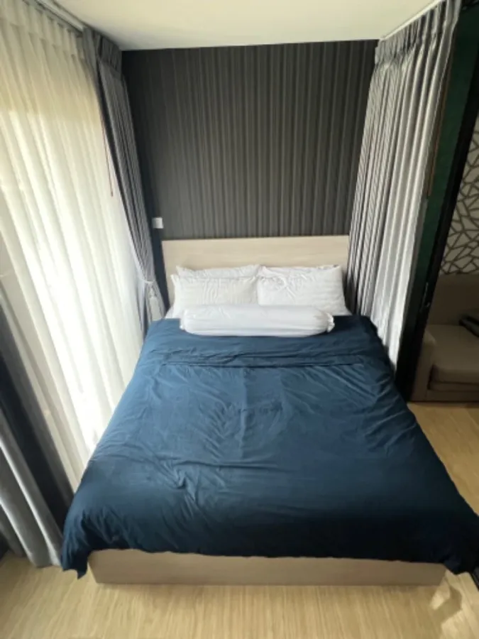 ให้เช่า Wynn Condo Phaholyothin 52 1 ห้องนอน ชั้น 4 ติดวอลเปเปอร์อย่งดี เฟอร์ครบ หิ้วกระเป๋าเข้าอยู่ได้เลยจ้า