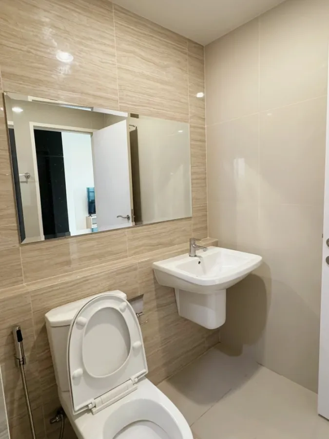 For sale/rent: Niche Mono Sukhumvit-Bearing, 25th floor, city view, good location, fully furnished, reserve now.