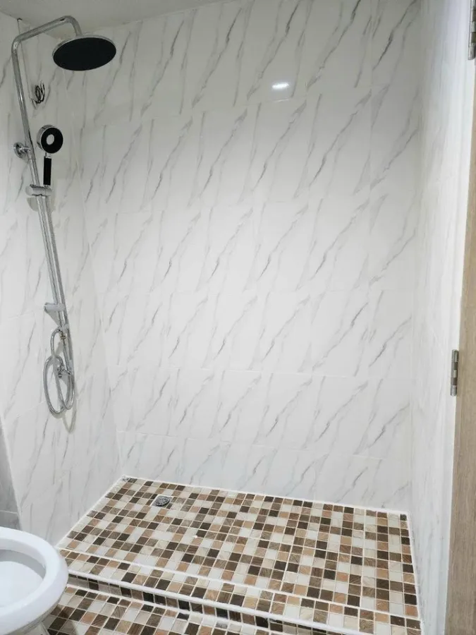 Condo for sale, Ratchada Prestige, Ladprao 48, empty room, beautiful Chandelier, very spacious room, interested, hurry up to reserve