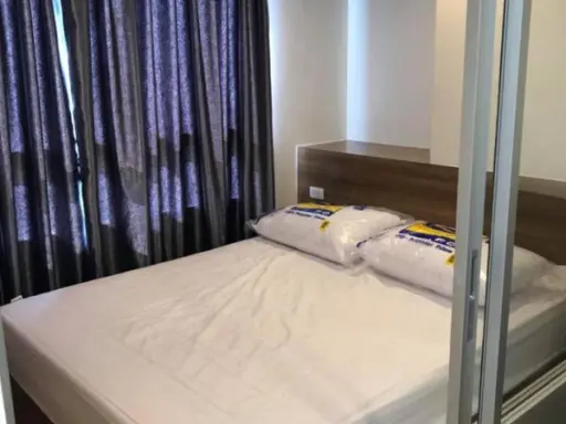 Condo for rent, Lumpini Park Petchkasem 98, corner room, privacy, good weather, cool room. If interested, hurry up.