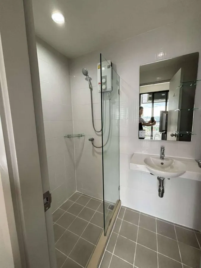 Condo for sale, Ideo Sathorn-Thapra, 31st floor, good view, near BTS, convenient transportation, good price, don't wait!