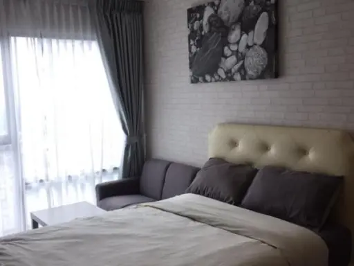 For Rent Rhythm Asoke สภาพห้องเหมือนใหม่ ผนังติดวอลสวยเฝอร์ บนทำเลทำเลยอดนิยม ห้องดีต้องจอง