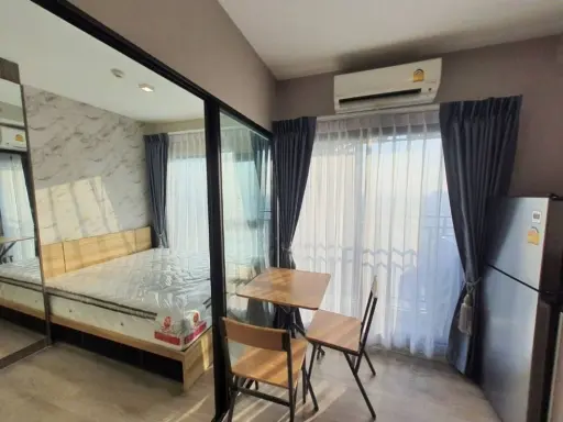 For rent, Kensington, Sukhumvit-Thepharak, beautiful view, wallpapered throughout the room, ready to move in, good price, hurry to book