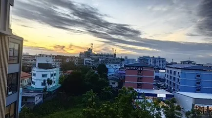 ขาย ให้เช่า ไอคอน สุขุมวิท 77 ห้องมุมมีความเป็นส่วนตัวสุดๆ อุปกรณ์ครบๆ มาแต่ตัวเข้าอยู่ได้เลย