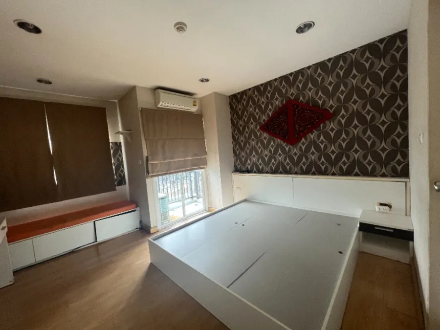 Urgent sale!! Condo Metha Place @ Ratchada, fully furnished and built-in, book now!!
