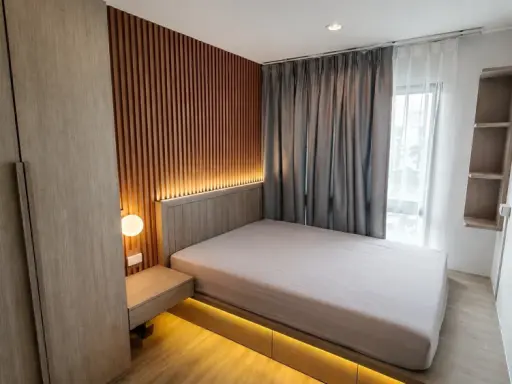 Selling HI Ladprao 130 condo. Nice unit, fully furnished, complete with appliances. Book now!