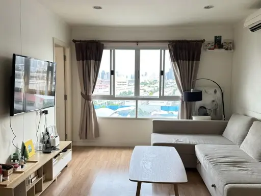 Condo for sale Lumpini Ville Phatthanakan-New Phetchaburi, nice sofa to sit on, lots of usable space, nice to live in, buy now.