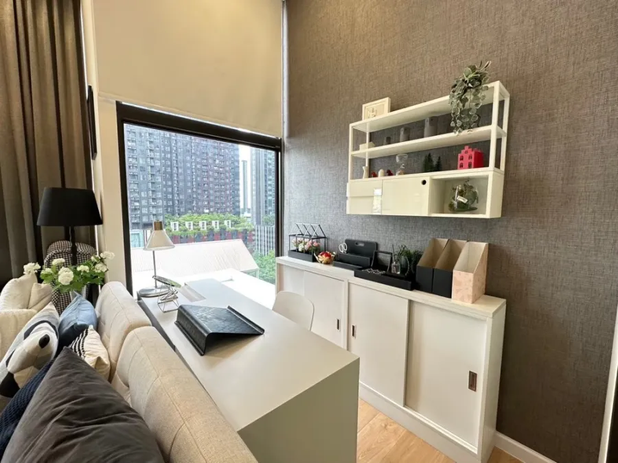 ขายด่วน!! คอนโด ชีวาทัย เรสซิเดนซ์ อโศก ชั้น 9 ห้องสวยตกแต่งน่าอยู่ ราคาดี เดินทางสะดวก ห้ามพลาด!!