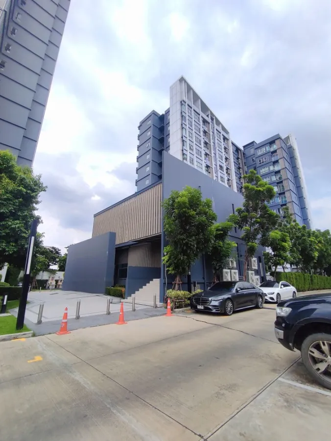 For sale, for rent, Condo Ease 2 Rama 2, 4th floor, bright and comfortable room, partitioned, with furniture, don't just look.