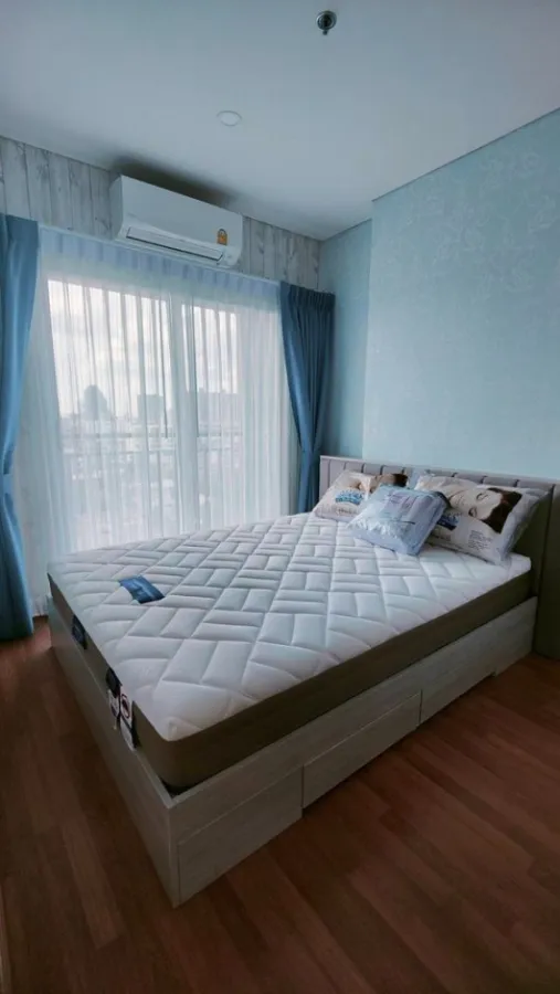 For rent Lumpini Place Taopoon Interchange Built-in in the whole room Modern and vintage style, must be reserved.