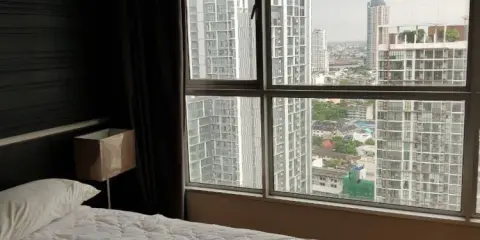 ให้เช่า Hive Taksin ห้องชั้นสูง กว้างขวาง เฟอร์พร้อม จองเลย