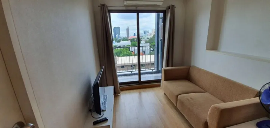 ด่วนๆ ขาย Casa Condo อโศก - ดินแดง 1 ห้องนอน 1 ห้องน้ำ เฟอร์นิเจอร์ครบพร้อมอยู่ ย้ายด่วนๆเลยจ้า