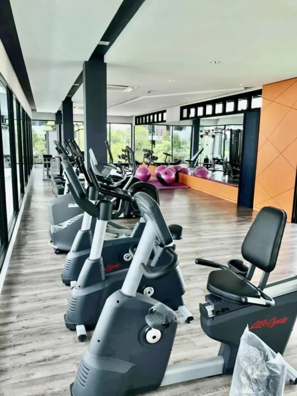 ขายให้เช่า จี คอนโด ศรีราชา ห้องตกแต่งเรียบง่าย เฟอร์นิเจอร์ครบชุด เครื่องใช้ไฟฟ้าครบครัน จองด่วน