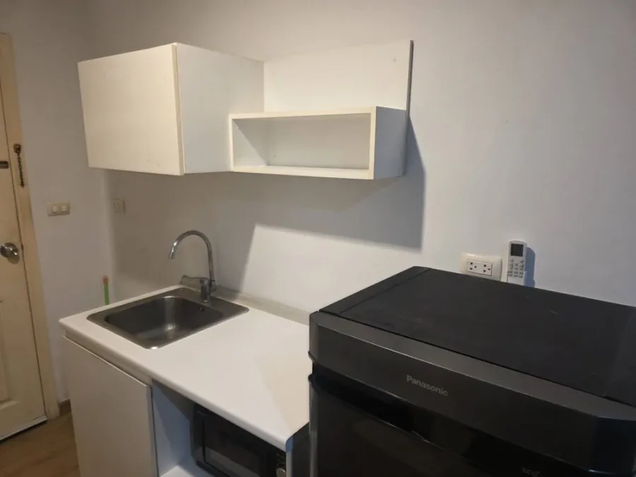 For rent: Miami Bangpu, corner unit, quiet, great location, convenient transportation. How can you resist booking this?