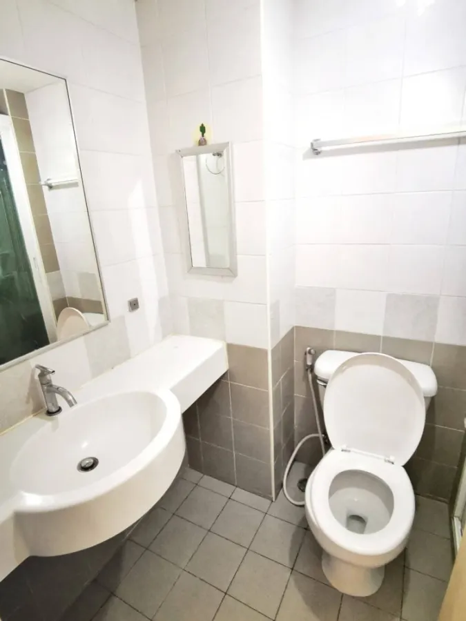 Condo for rent, Lumpini Condo Town, Bodindecha, Ramkhamhaeng, ready to move in, affordable price, complete in one place, don't wait.
