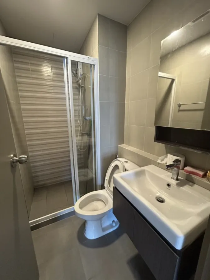 For rent!! Aspire Sukhumvit - Rama 4, 29th floor, fully furnished, ready to move in. Don't miss out!!